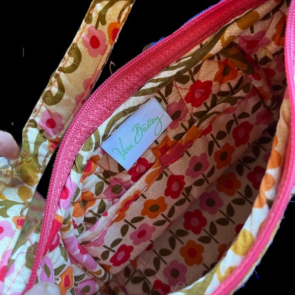 Vera Bradley Retired Folkloric Pattern Satchel Bag. Pre-Owned. Excellent Cond. - Picture 4 of 4